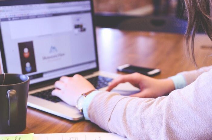 close a limited company with debts
